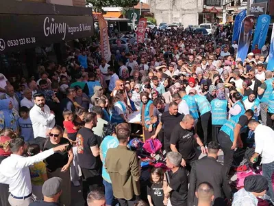 Eğitim yolculuğuna destek: Ülkü Ocakları'ndan 5 bin öğrenciye kırtasiye yardımı