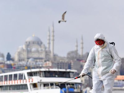 Bilim Kurulu Üyesi: İki Hafta Beklenecek Diye Bir Şey Yok!