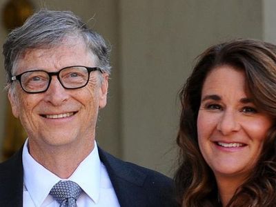 Bill Gates'in Kadın Çalışanıyla ilişkisi Olduğu Öne Sürüldü