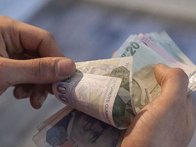 Binlerce öğrenciye geri ödemesiz burs seçeneği, başvurular devam ediyor!