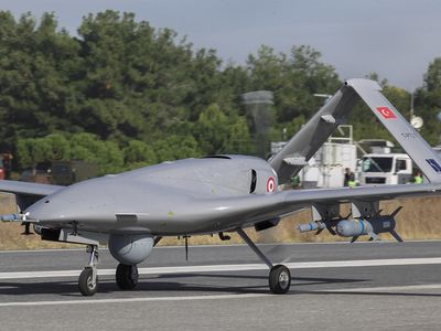 Bir yıl ara ile Bild gazetesinin manşeti! Karabağ için; Erdoğan’ın katil Droneları Ukrayna için; Umudun silahı