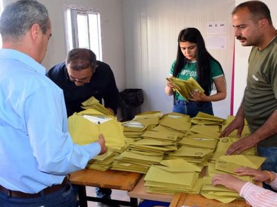 Bitlis’te oylar yeniden sayıldı: Belediye yönetimi farklı bir partiye geçti