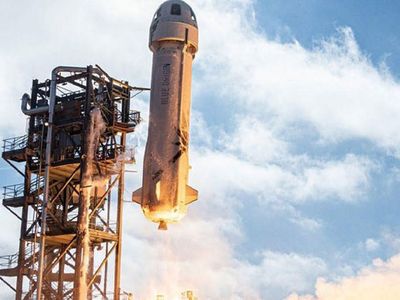 Blue Origin'in Uzay Yolculuğu için Verilen En Yüksek Teklifi Belli Oldu