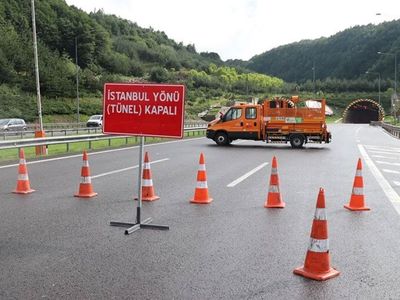 Bolu Dağı'nda korkutan heyelan: İstanbul yönü ulaşıma kapatıldı!