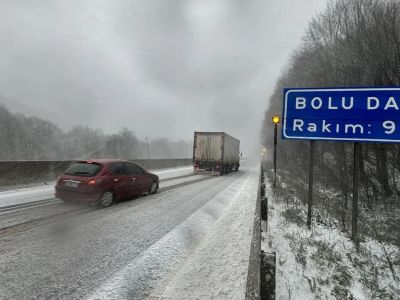 Bolu'da kar kalınlığı 75 santimetreyi aştı