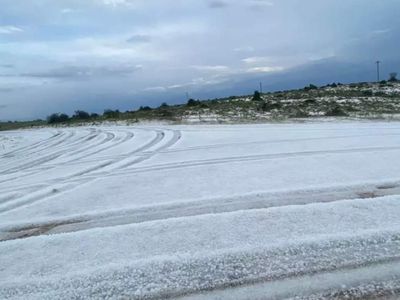 Bolu’da Temmuz ayında şaşırtan görüntü: Misket büyüklüğünde yağdı