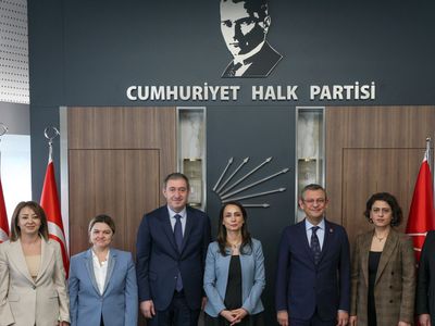 Bomba iddialar gündemi sarstı: “CHP-DEM pazarlığı çöktü, kirli anlaşma ortaya döküldü!"