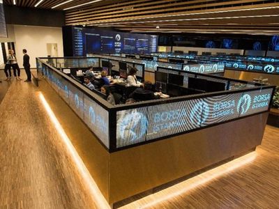 Borsa kaldığı yerden devam ediyor: Rekor üstüne rekor geldi