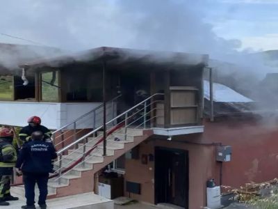 Boşanma aşamasındaki kadının korkunç eylemi: Evinin alevler içinde yandığını seyretti!