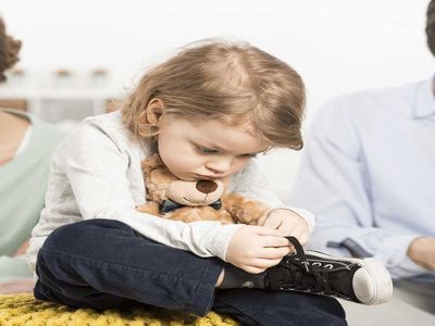 Boşanmış çift kendi evlatlarını istemedi! Anne, çocuklarını kebapçıya bırakıp kaçtı, babanın yaptığı ise herkesi şaşkına çevirdi