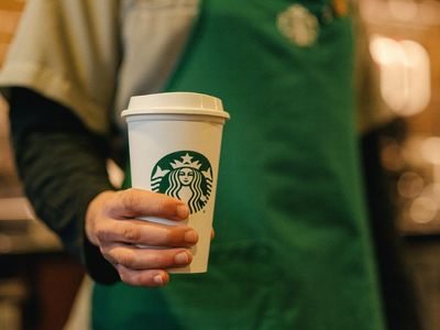 Boykotların hedefindeki Starbucks’tan yeni karar: Türkiye’deki ürünlerine zam yaptı