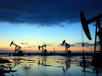 Brent petrolün varil fiyatında kritik gelişme! Son 6 ayın en düşük seviyesine indi!