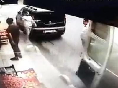 Bu kez şiddetin adresi Bağcılar! Korku dolu anlar yaşattı!