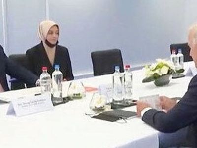 Bu Seferki CHP'li Provokatör Hem İslam Hem Kadın Düşmanı Çıktı!