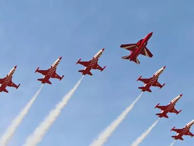 Bu uçuş göğsümüzü kabarttı! HÜRJET'ten tarihi uçuş