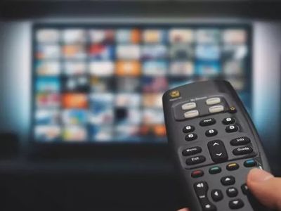 Bugün TV'de ne var? 15 Temmuz 2022 Cuma kanallara göre yayınlanan yapımlar! Kanal D, Show TV, Star TV, FOX TV, TV8, TRT1, ATV yayın akışı