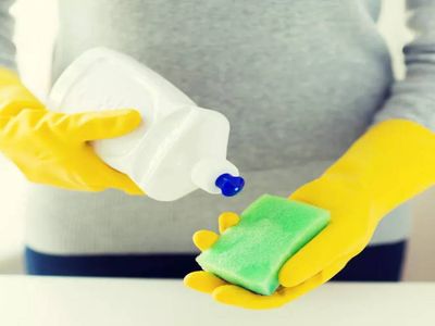 Bulaşık makinesine elde yıkama deterjanı koyulur mu? Bulaşık makinesine bulaşık deterjanı koymak en kusurlu hareket olabilir! Makinenizin ömrünü bitirmeyin!