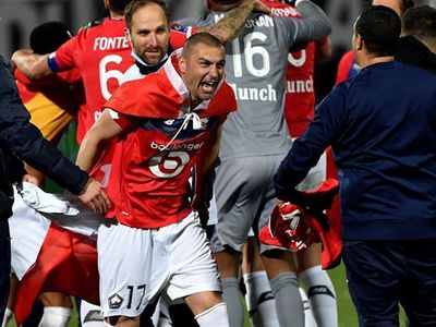 Burak Yılmaz:  Canım Ülkemin Güzel İnsanları