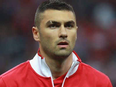 Burak Yılmaz, Ligue 1'de Nisan Ayının Futbolcusu Seçildi