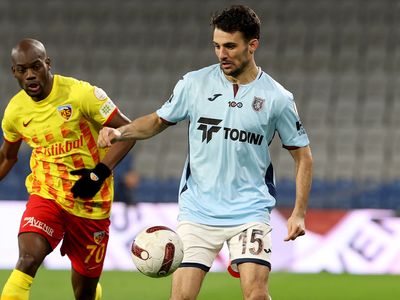 Burak Yılmaz siftah yaptı: Kayserispor Başakşehir'i mağlup etti
