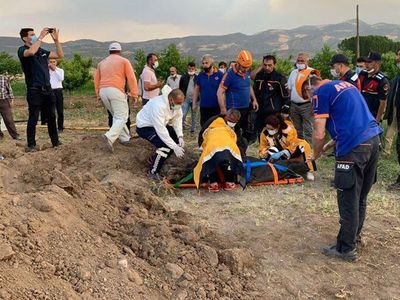 Burdur'da Bir Kişi Toprak Yığınlarının Altında Kalarak Can Verdi