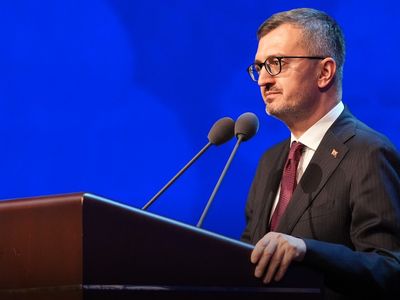 Burhanettin Duran: “Çocukların Sesi İnsanlığın Umudu”