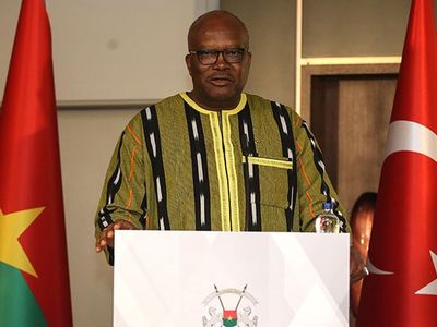 Afrika Ülkesi Burkina Faso'da Darbe Girişimi: Cumhurbaşkanı Alıkonuldu!
