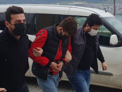 Bursa'da 15 Otomobilin Camlarını Kıran Hırsız Yakalandı