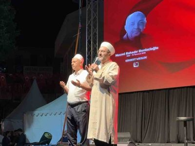 Bursa’da 15 Temmuz programı Uğur Işılak konseriyle son buldu