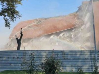 Bursa'da 34 Yıllık Hükümet Konağı Yıkıldı