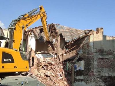 Bursa’da 4 Ayda Tehlike Oluşturan 41 Metrûk Bina Yıkıldı