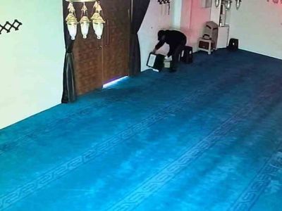 Bursa'da camiden hırsızlık: 100 bin lira çalındı