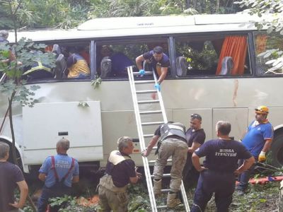 Bursa’da feci kaza: Tur otobüsü devrildi! Ölü ve yaralılar var