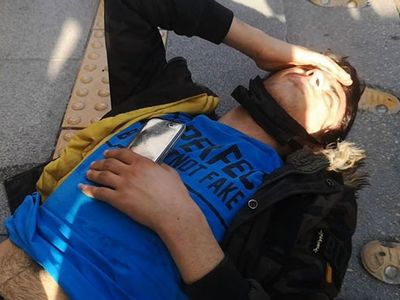 Bursa’da Kaza Geçiren Genç, Kırılan Telefonuna Üzüldü