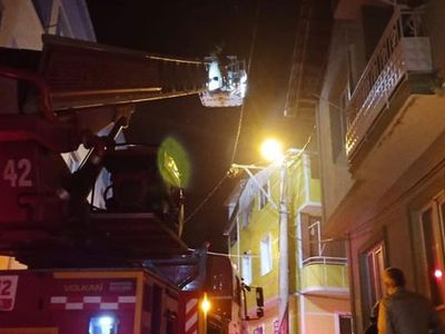 Bursa’da Korkutan Yangın:2 Kişi Hastaneye Kaldırıldı