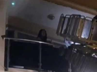 Bursa'da Nişanlısından Özür Dilemek İçin Vinç Kiraladı