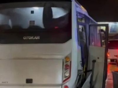 Bursa'da tur otobüsü kaza yaptı: Çok sayıda yaralı var