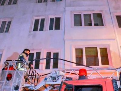 Bursa’da Uykuya Dalan Genç Ortalığı Ayağa Kaldırdı: Polis Eve Camdan Girdi