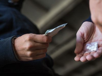 Bursa'da Uyuşturucu Ticaretine Büyük Darbe! 85 Kişi Yakalandı