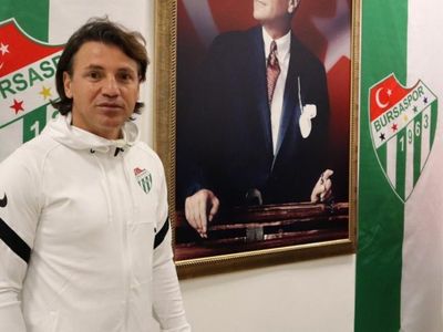 Bursaspor Teknik Direktörü Tamer Tuna'dan Çarpıcı Açıklamalar!