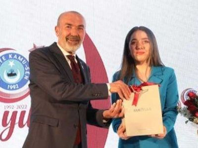 Büşra Kayalı Durmaz'a yılın annesi ödülü: Bu ödül sana annenin ak sütü gibi helal
