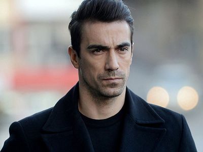 Büyük Aşkla Evlenen İbrahim Çelikkol ile Eşi Mihre Mutlu'dan Herkesi Şaşırtan Boşanma Kararı!