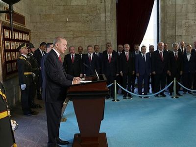 Büyük Zafer'in 100. yılı! Başkan Erdoğan ve devlet erkanı Anıtkabir'i ziyaret etti
