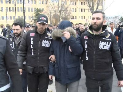 Büyükçekmece Belediyesi’nde skandal olay: Başkan Yardımcısı Hasan Akkuş yaşlı kadına şiddet uyguladı!