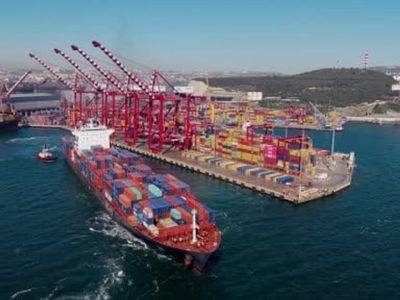 Türkiye'nin limanlarındaki yük elleçleme rakamları dikkat çekiyor