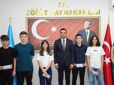 Bilecik'te lgs başarısını kutlayan öğrenciler ödüllendirildi