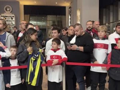 Başkan özdemir, Türkiye ve İtalya milli takımlarını buluşturdu