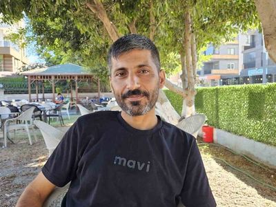Arsuz'da tuvalete klima taktıran esnaf, müşterilerine ferah bir deneyim sunuyor