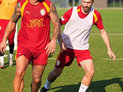 Galatasaray, yeni sezon hazırlıklarına çift antrenmanla devam ediyor