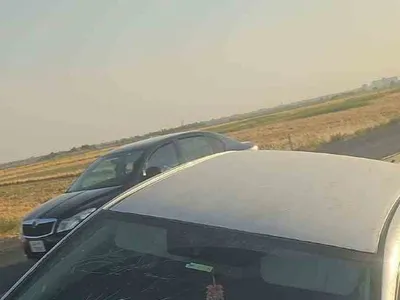 Mardin'de otomobil bariyerlere çarptı: sürücü hastaneye kaldırıldı